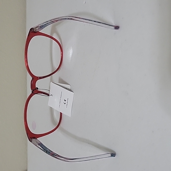 Reader - Picture 3 of 3